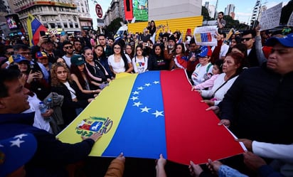 Venezolanos en otros países protestan por presunto “fraude masivo”