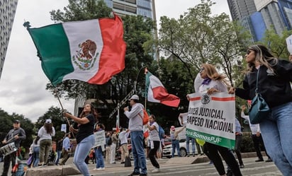 Estudiantes, organizaciones y sociedad civil marchan contra reforma judicial