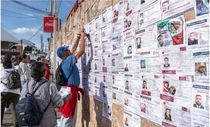 Colectivos difunden cerca de 500 fichas de personas desaparecidas en Feria de Zacatecas