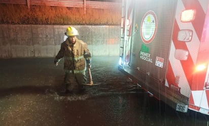 Desbordamiento del Río El Salto en Hidalgo provoca evacuaciones y daños graves