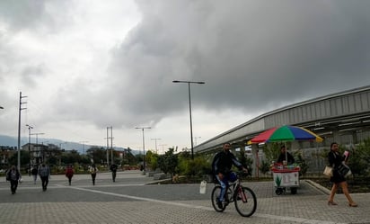 Habrá toque de queda en Ecuador durante apagón nacional, el miércoles y jueves