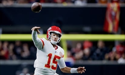 Los Chiefs sufren pero vencen a los Falcons en el Sunday Night Football