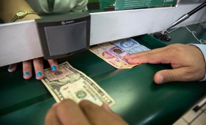 Precio del dólar hoy: el billete verde abre en 19.42 pesos al mayoreo este viernes