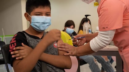 Vacunan contra Covid a niños de 9 años en Edomex