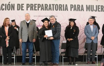 Apadrina MARS a mil 200 mujeres graduadas de preparatoria en Saltillo 