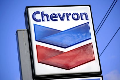 EU autoriza a Chevron a reanudar operaciones de extracción en Venezuela