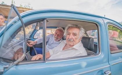 '¡Súbanse!': Captan a Lula da Silva en el vocho del expresidente de Uruguay, José Mujica