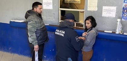 Pareja se drogaba en la vía pública de la colonia Ciudad Deportiva de Monclova 