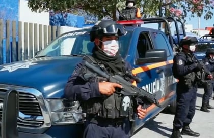 Mueren 5 en enfrentamiento entre policías estatales y civiles en Petatlán, Guerrero
