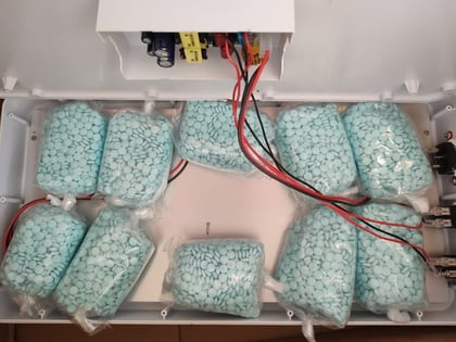 En Sinaloa, GN intercepta 20 mil pastillas de fentanilo ocultas en una lámpara led y un extractor de jugos