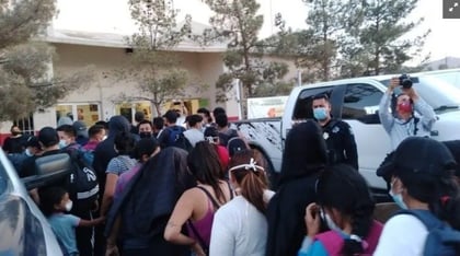 Migrantes rebasan plan de contención en la frontera de Ciudad Juárez