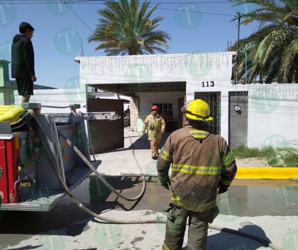Bomberos sofocan incendio en la colonia Miguel Hidalgo de Monclova