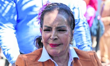 Elsa Aguirre: Hay que vivir sin ego, orgullo ni banalidades