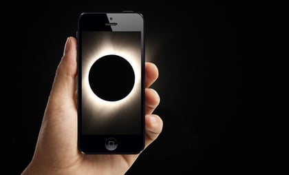 ¿Puedes usar el celular para tomar fotos del eclipse solar 2024?