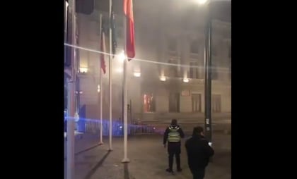 Incendio afecta al Palacio de los Tribunales en la capital de Chile