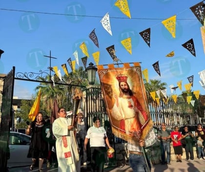Santiago Apóstol es celebrado por comunidad monclovense con procesión y mañanitas 