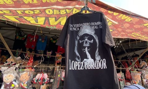 Episcopado Mexicano llama a rechazar glorificación de la violencia, ante polémica playera pro AMLO