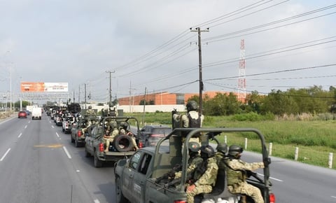Llega convoy con más de 30 unidades del Ejército a Reynosa, Tamaulipas   
