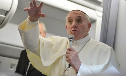 'Libertad de prensa es fundamental para informar de manera no ideológica', afirma el papa Francisco