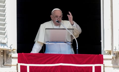 Papa Francisco dona 100 mil euros a los damnificados por inundaciones en Brasil