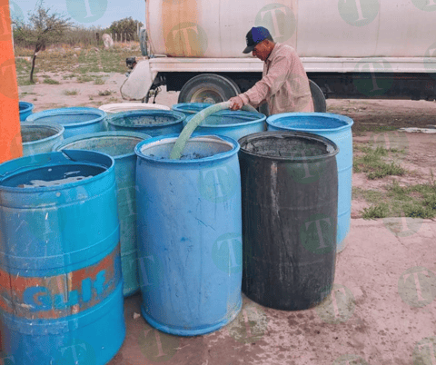 Municipio sigue atendido sectores vulnerables con pipas de agua