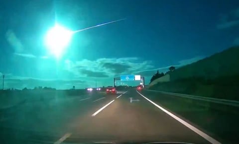 ¿Meteorito? Bola de luz verde sobrevuela el cielo en España y Portugal