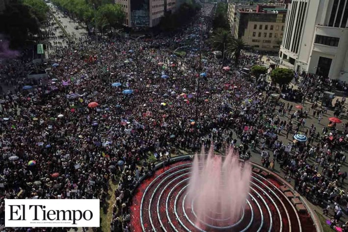 Concluye marcha #8M en CDMX, reúne a 80 mil mujeres
