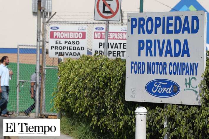 Pese a COVID-19, planea Ford reanudar actividad en planta de Hermosillo