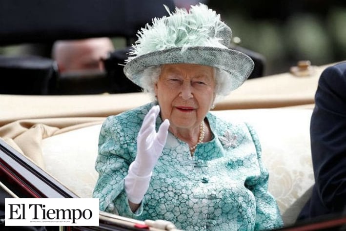 Suspenden actos públicos de la Reina Isabel II en Inglaterra