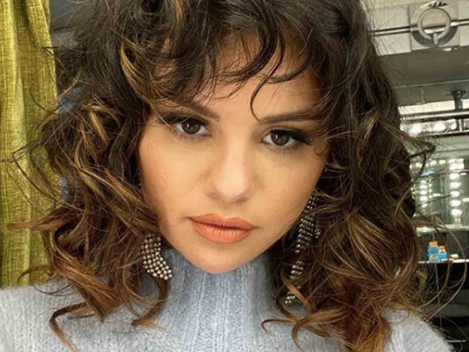 Selena Gomez lanza temas inéditos para recaudar fondos