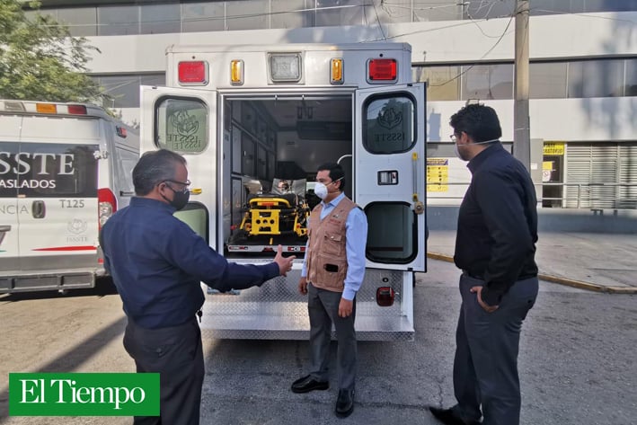 Recibe ISSSTE ambulancias  para traslados de COVID-19