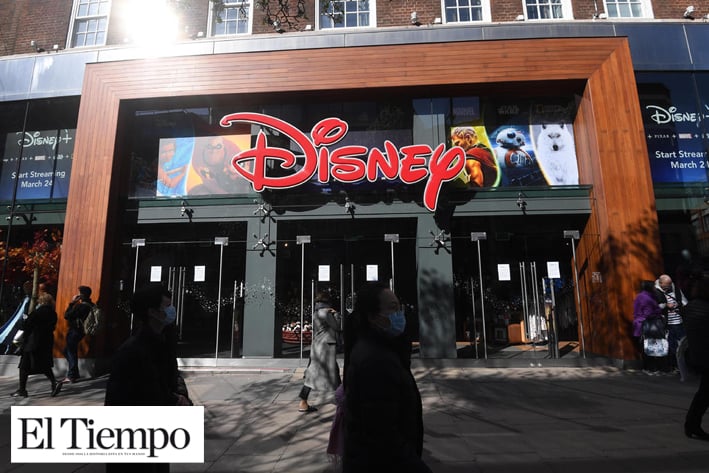 Suspenderá Disney sin pago a miles de empleados por coronavirus