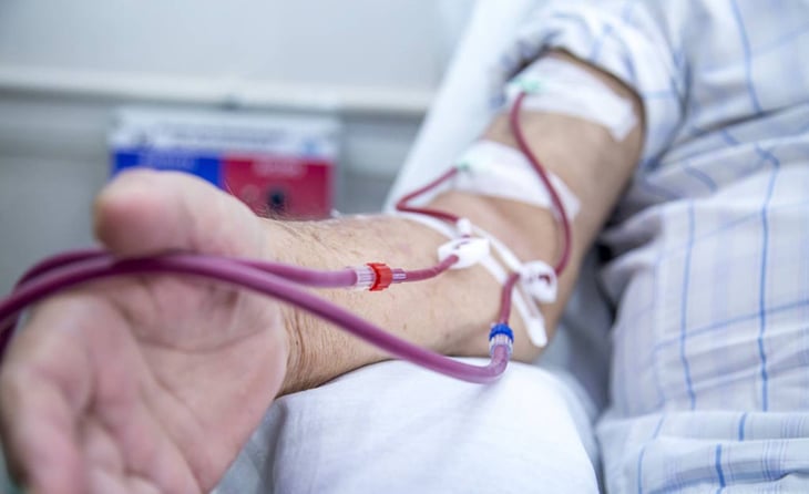 Voluntarios donarían plasma que ayude a pacientes con covid-19 