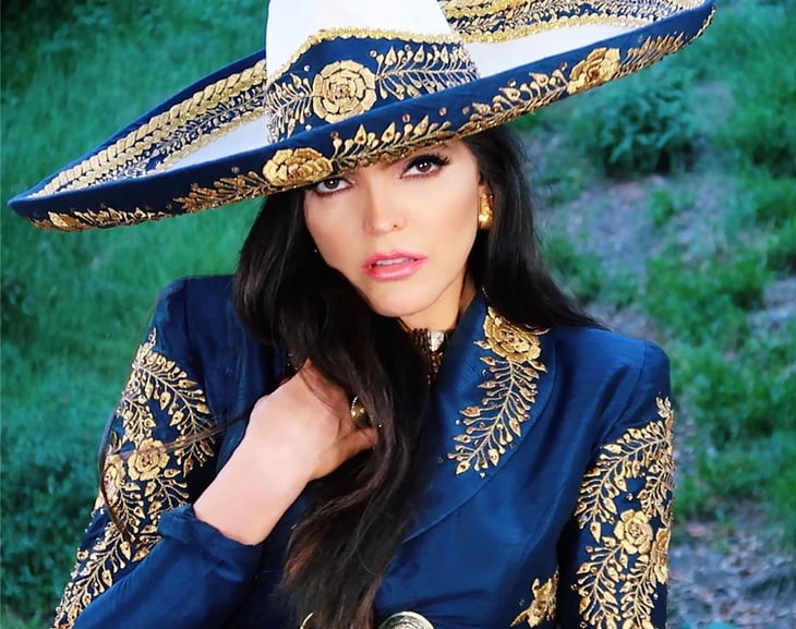 Ana Bárbara apoya a 50 mariachis con nueva canción