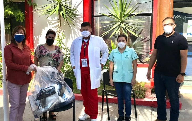 Ataca alcaldesa Laura Mara  el coronavirus distribuyendo  material de salud en Ocampo