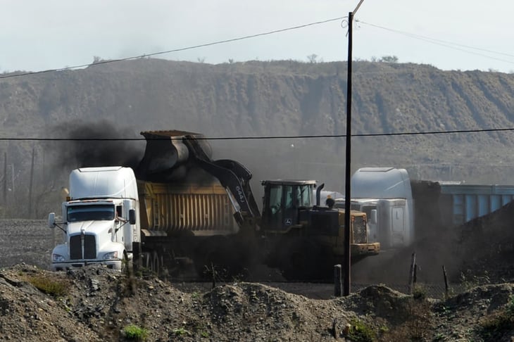 No hubo pago, transportistas bloquean minera en Coahuila