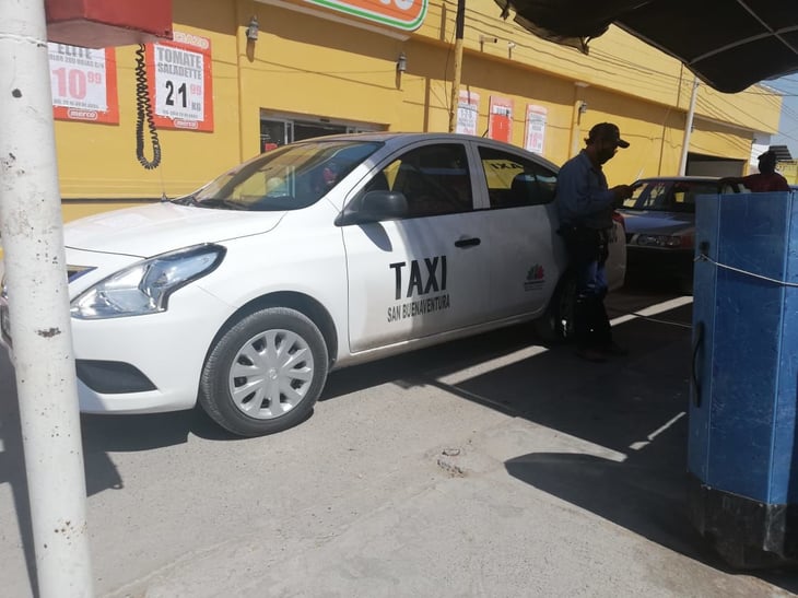 Taxistas de Monclova invaden San Buenaventura, advierten sanciones