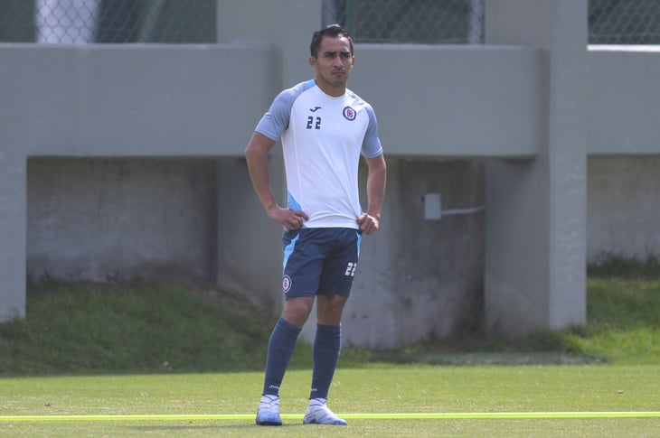Rafael Baca, segundo futbolista de Cruz Azul con Covid-19