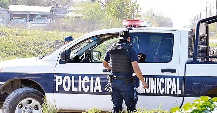 Policías persiguen al alcalde de General Cepeda
