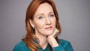 Librería retirará libros de J.K. Rowling por comentarios transfóbicos