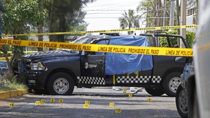 Ataque a policías deja un muerto y dos lesionados en Guadalajara