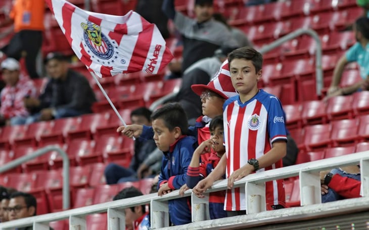 Chivas tendrá 'afición' en sus tribunas para el Apertura 2020