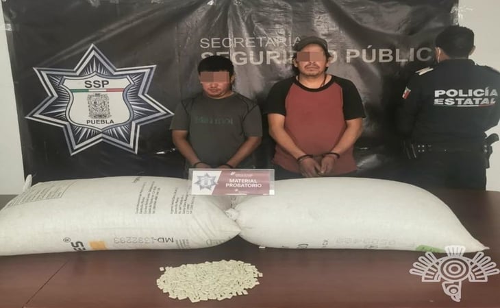 Detienen a dos por robar miles de chicles en Puebla