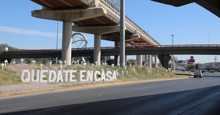 Instalan 'cementerio' para crear conciencia sobre Covid en Nuevo León