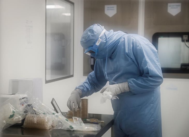 Acusan a Rusia de intentar robar investigación sobre vacuna contra COVID-19
