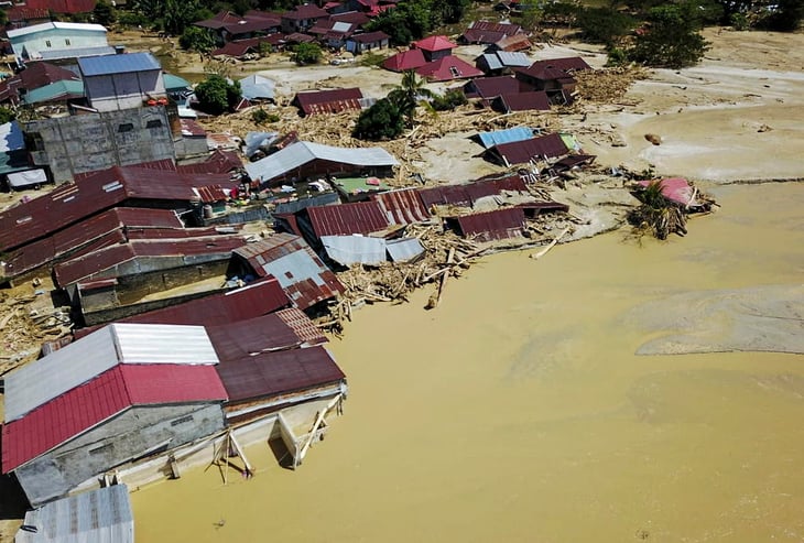 Inundaciones dejan 36 muertos en Indonesia
