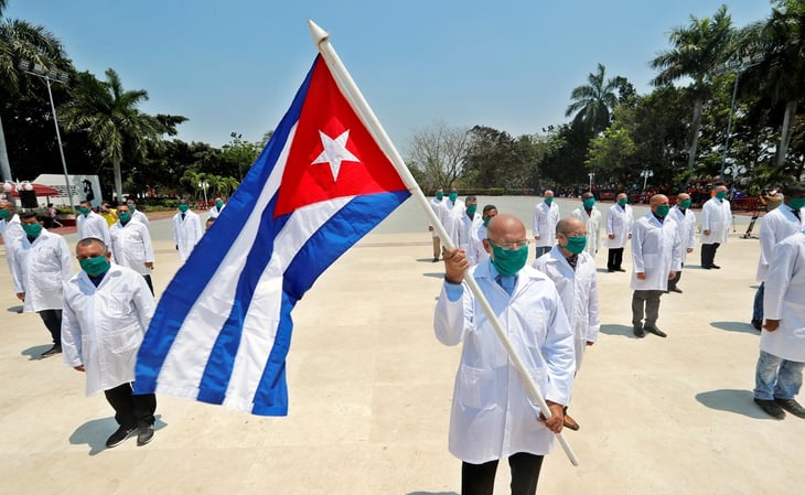 Médicos de Cuba, llegan a México