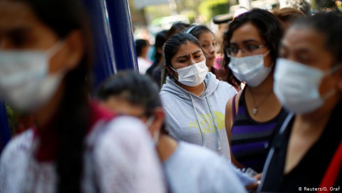 Expertos mexicanos estudian dispersión de gotas de saliva en sitios públicos