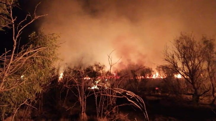 Incendio consume 9 hectáreas de pastizal en Cuatro Ciénegas 