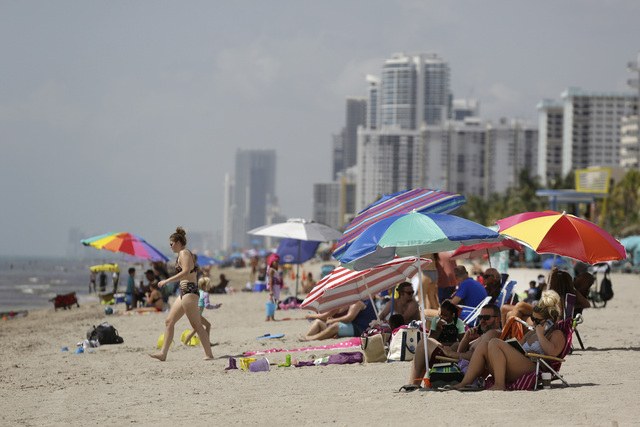 Más de 7.000 muertos y 480.000 contagiados en 5 meses en Florida